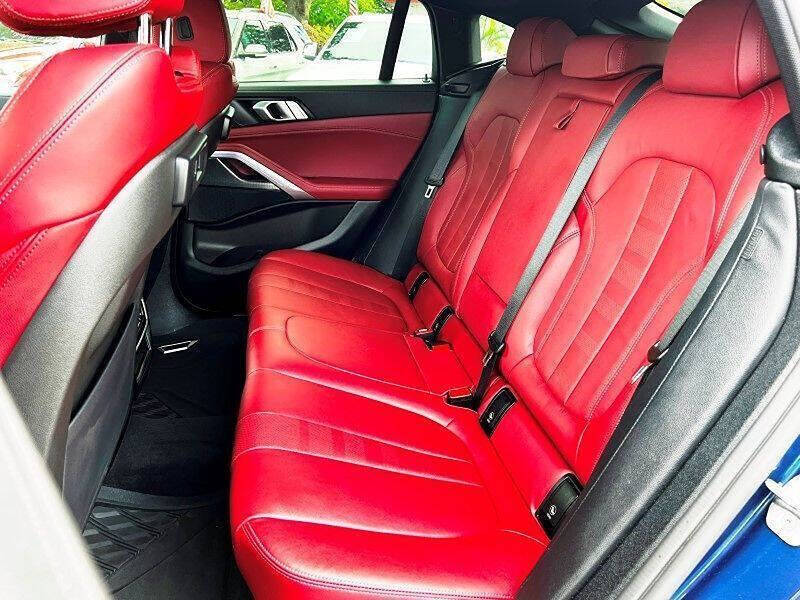 2022 BMW X6 xDrive40i