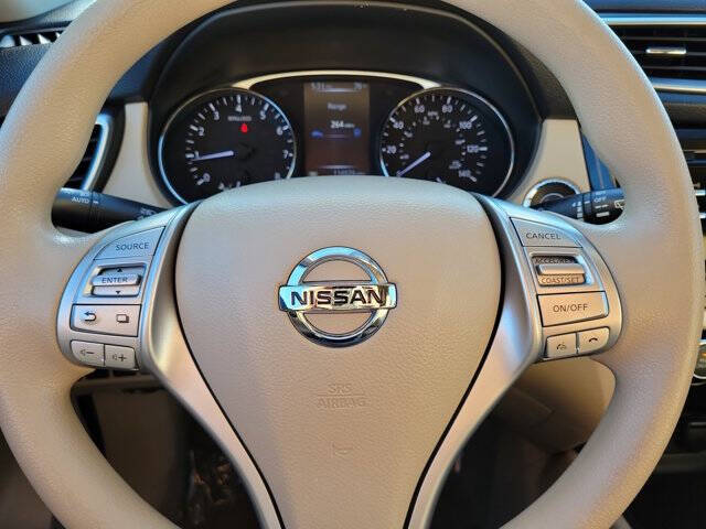 2015 Nissan Rogue SV