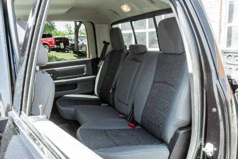 2016 RAM 1500 SLT