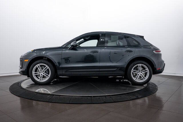 2025 Porsche Macan