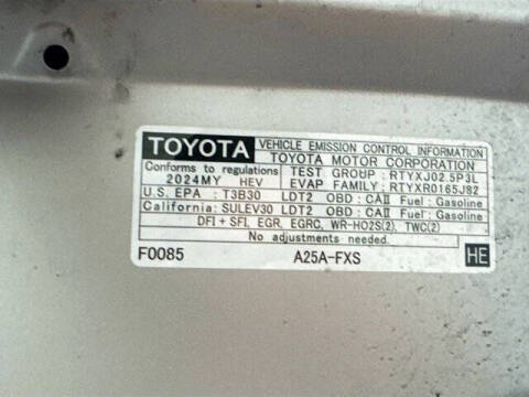 2024 Toyota RAV4 Hybrid XLE