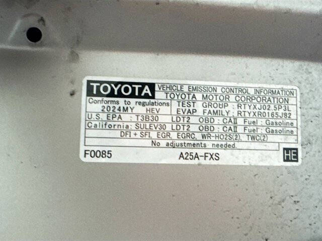 2024 Toyota RAV4 Hybrid XLE