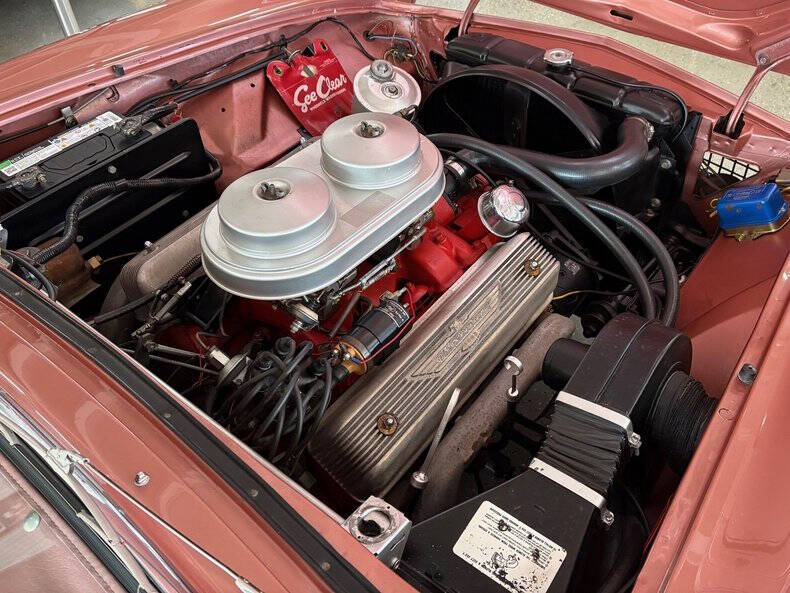 1957 Ford Thunderbird