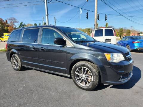 2017 Dodge Grand Caravan for sale at COLONIAL AUTO SALES in North Lima OH