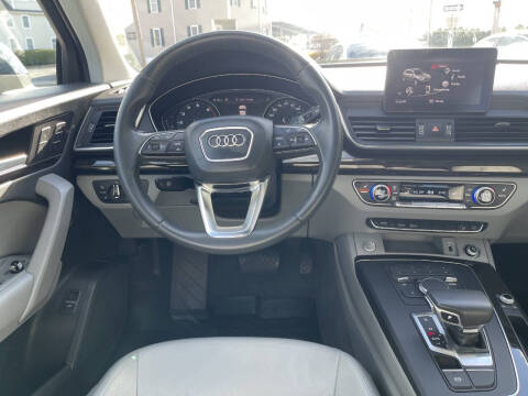 2019 Audi Q5 quattro Premium 45 TFSI