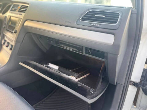 2016 Volkswagen Golf