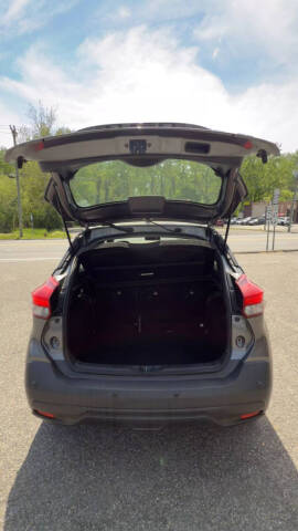 2020 Nissan Kicks SV