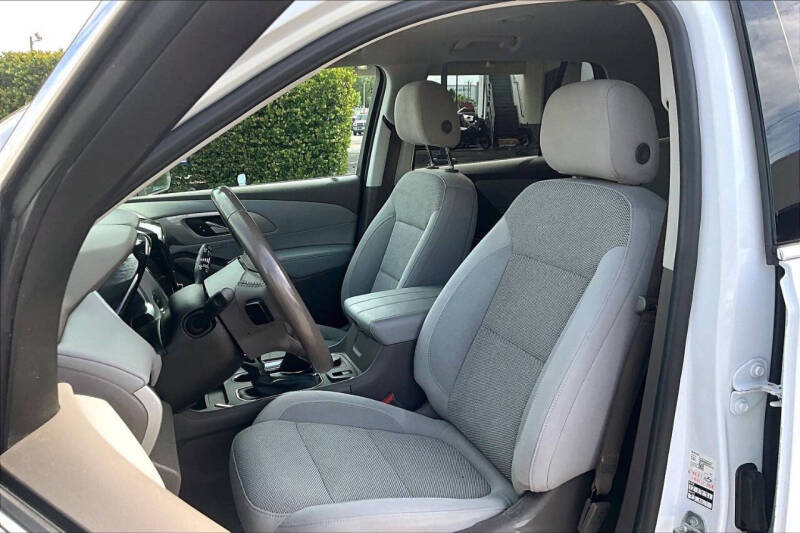 2021 Chevrolet Traverse LT Cloth