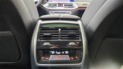 2023 BMW X6 xDrive40i