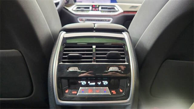 2023 BMW X6 xDrive40i