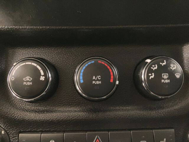 2017 Jeep Wrangler Sahara