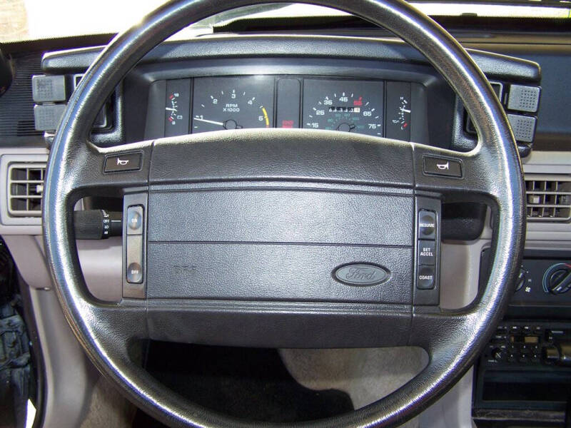 1992 Ford Mustang LX