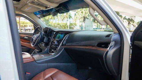2019 Cadillac Escalade ESV Premium Luxury