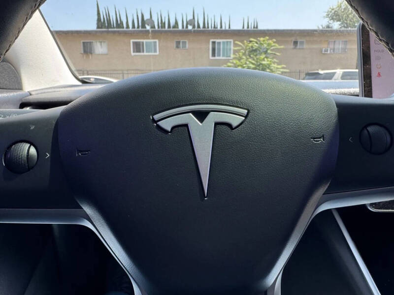 2019 Tesla Model 3 Standard Range Plus