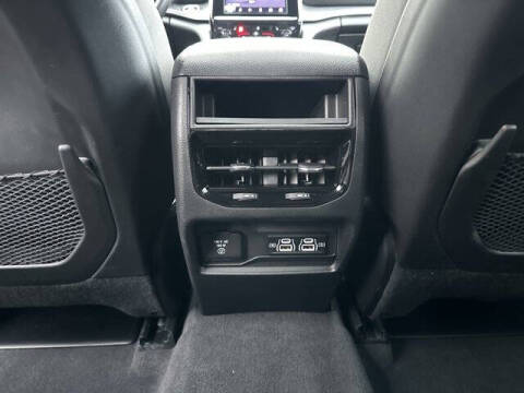 2022 Jeep Grand Cherokee Altitude