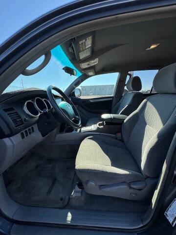 2004 Toyota 4Runner SR5