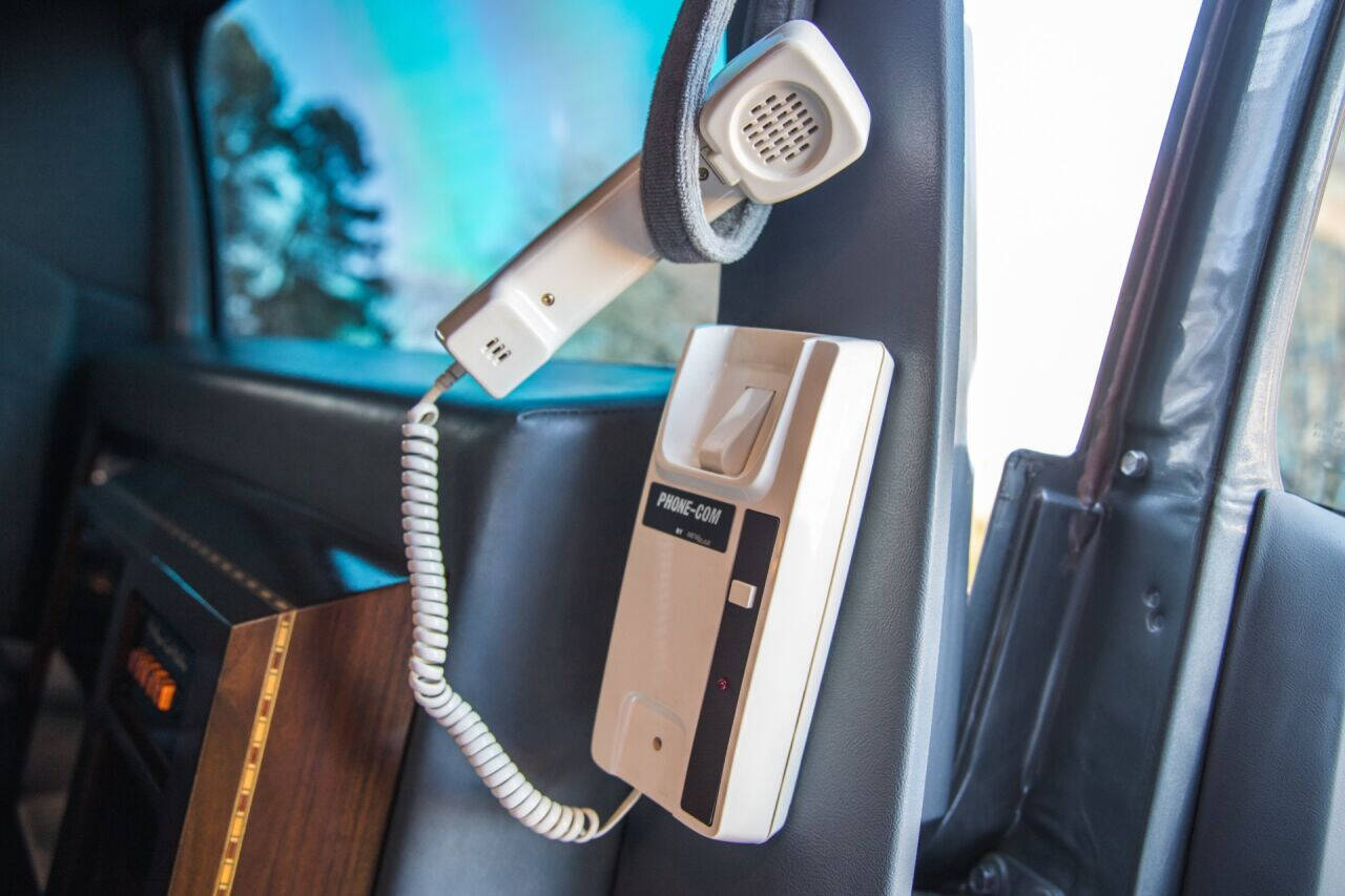1988 Chevrolet Suburban 52