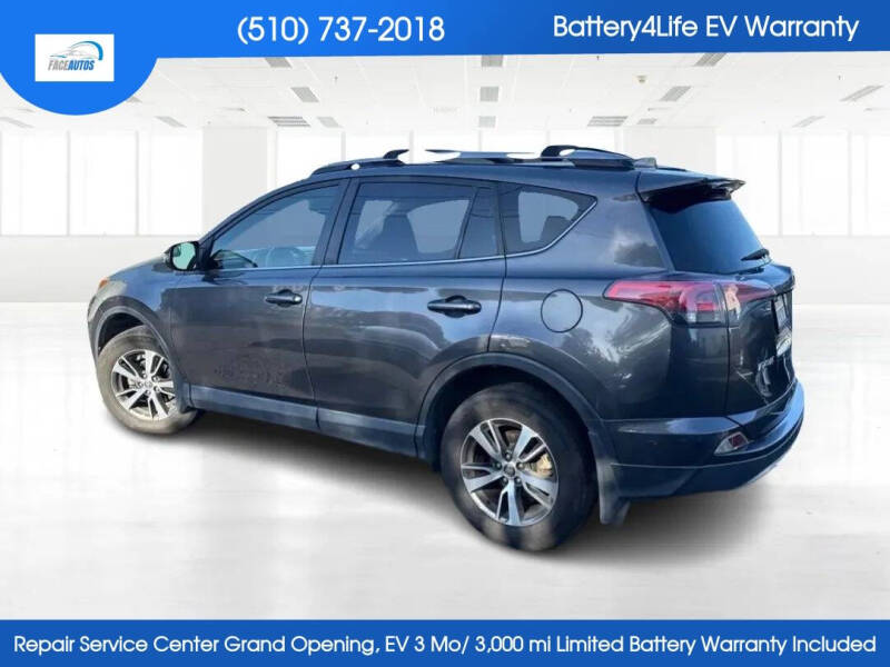 2017 Toyota RAV4 XLE