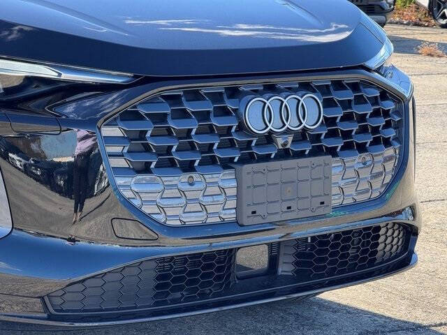 2025 Audi Q5 quattro Premium TFSI