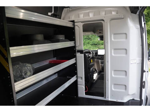 2022 Ford E-Transit 350