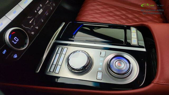 2023 Genesis G80