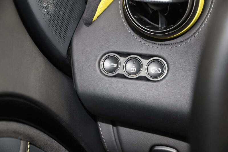 2022 McLaren 720S Spider Performance