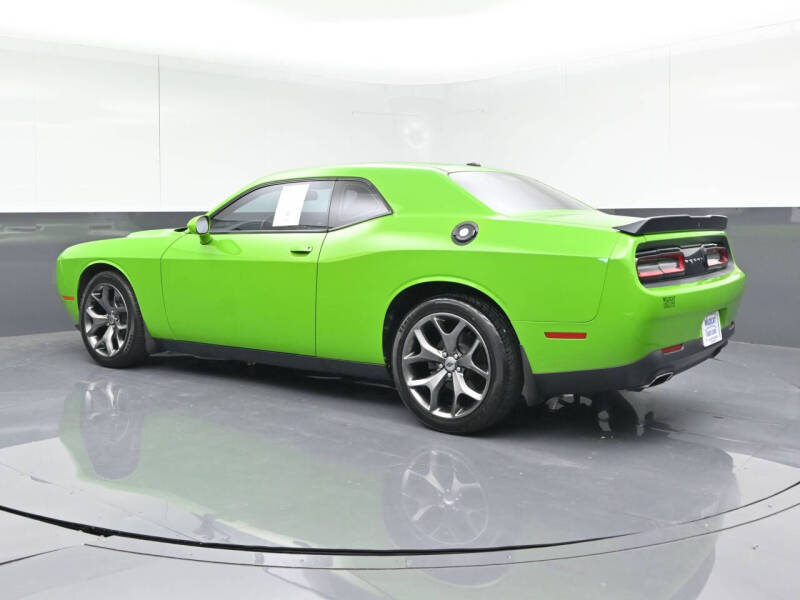 2017 Dodge Challenger SXT