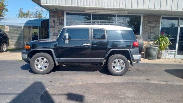 2007 Toyota FJ Cruiser for sale at Tri City Auto Mart in Lexington KY