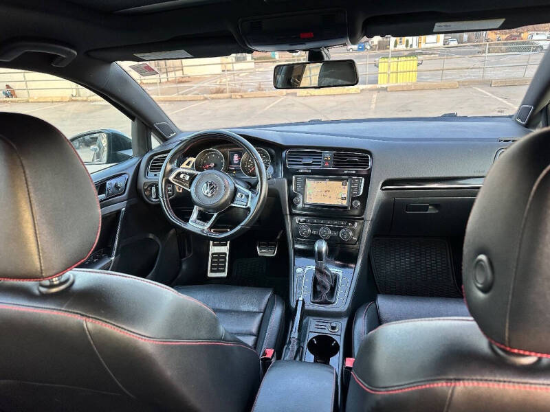 2017 Volkswagen Golf GTI Autobahn