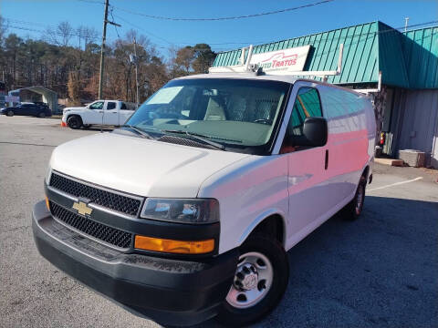 2018 Chevrolet Express for sale at AUTO TRATOS in Mableton GA