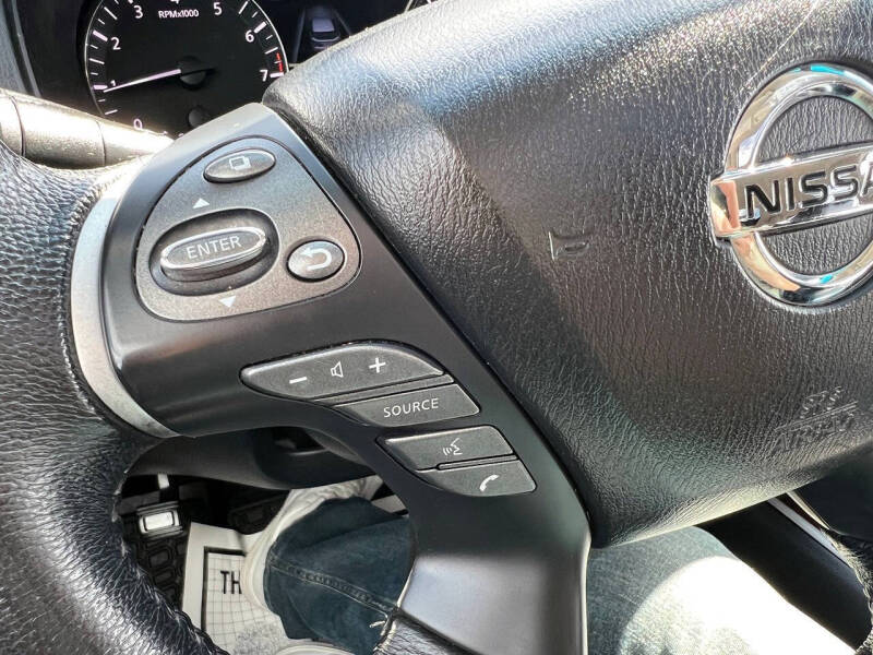 2013 Nissan Pathfinder Platinum