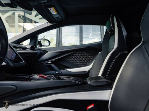 2024 Lamborghini Revuelto