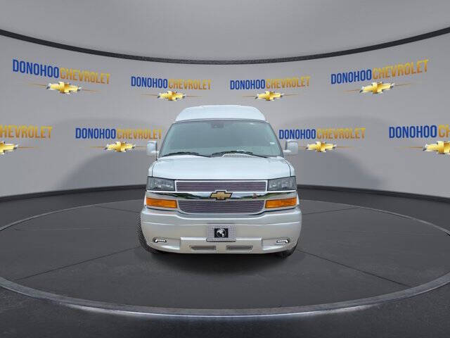 2025 Chevrolet Express 2500