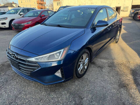 2019 Hyundai Elantra for sale at Premium Auto Sales in Manchester NH