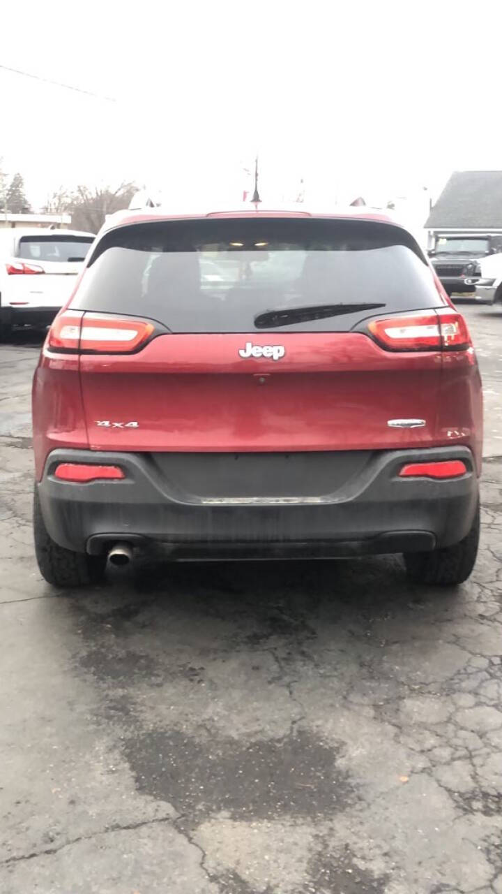 2015 Jeep Cherokee for sale at Kars R Us in Dearborn Heights, MI