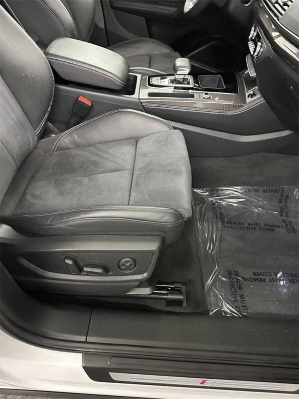 2022 Audi SQ5 Sportback 3.0T quattro Premium Plus