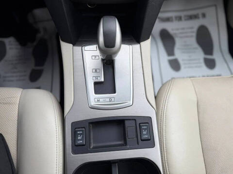 2010 Subaru Outback 2.5i Limited