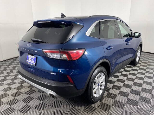 2020 Ford Escape SE