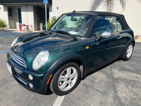 2005 MINI Cooper for sale at MANGIONE MOTORS ORANGE COUNTY in Costa Mesa CA