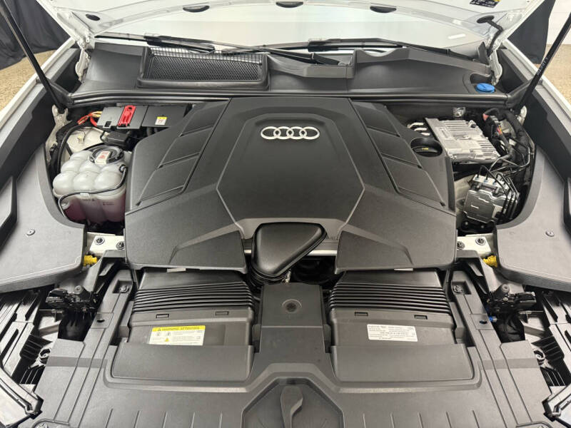 2023 Audi Q8 quattro Premium 55 TFSI