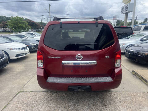 2008 Nissan Pathfinder SE V8