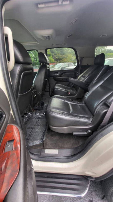 2013 Cadillac Escalade Luxury