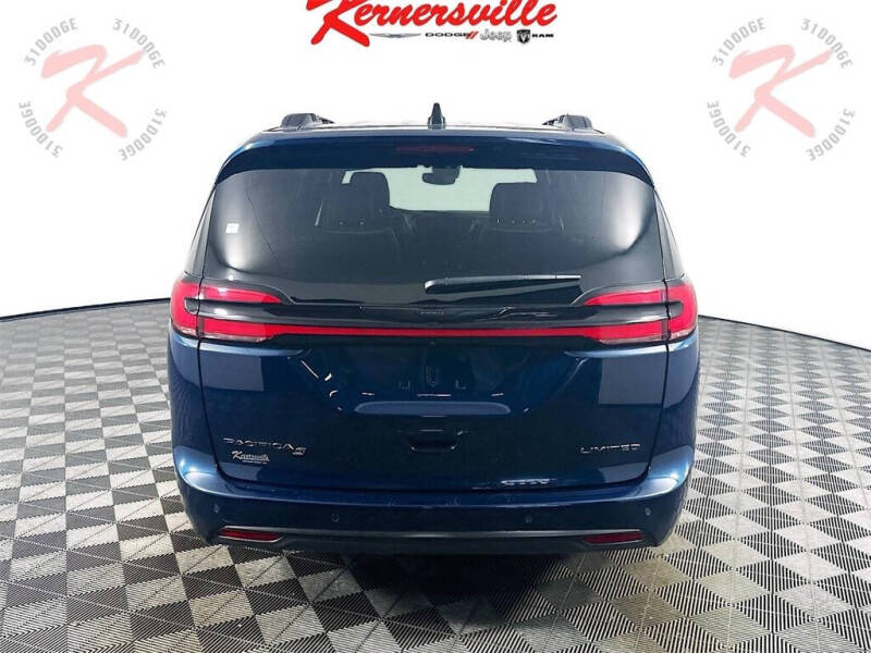 2025 Chrysler Pacifica Limited