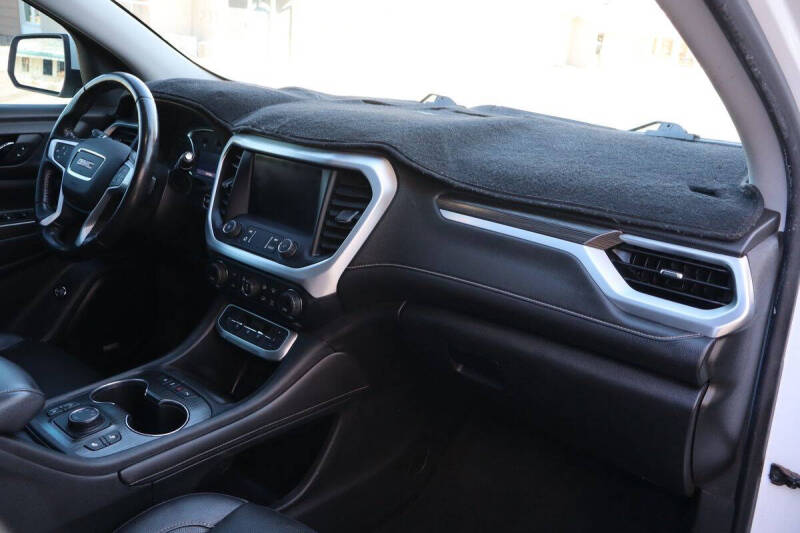 2020 GMC Acadia SLT