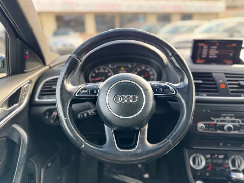 2015 Audi Q3 2.0T quattro Prestige