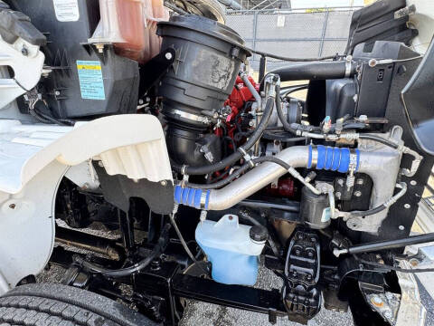 2017 Freightliner M2 106