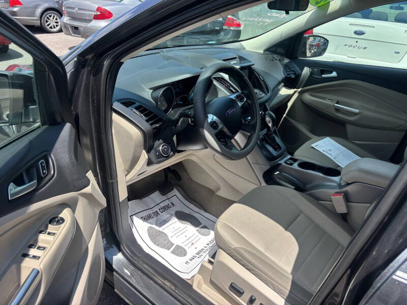 2016 Ford Escape SE