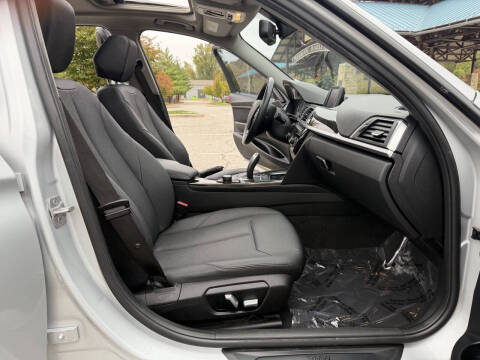 2018 BMW 3 Series 320i