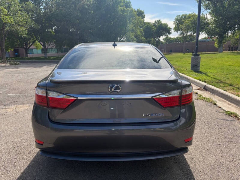2013 Lexus ES 300h