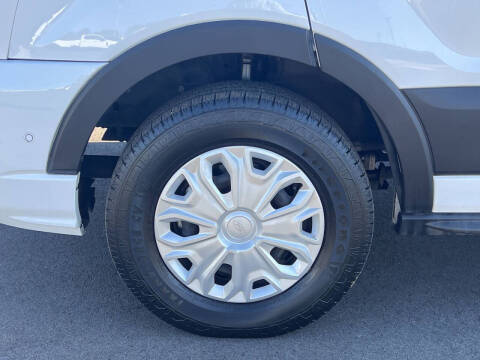 2023 Ford Transit 350 XLT